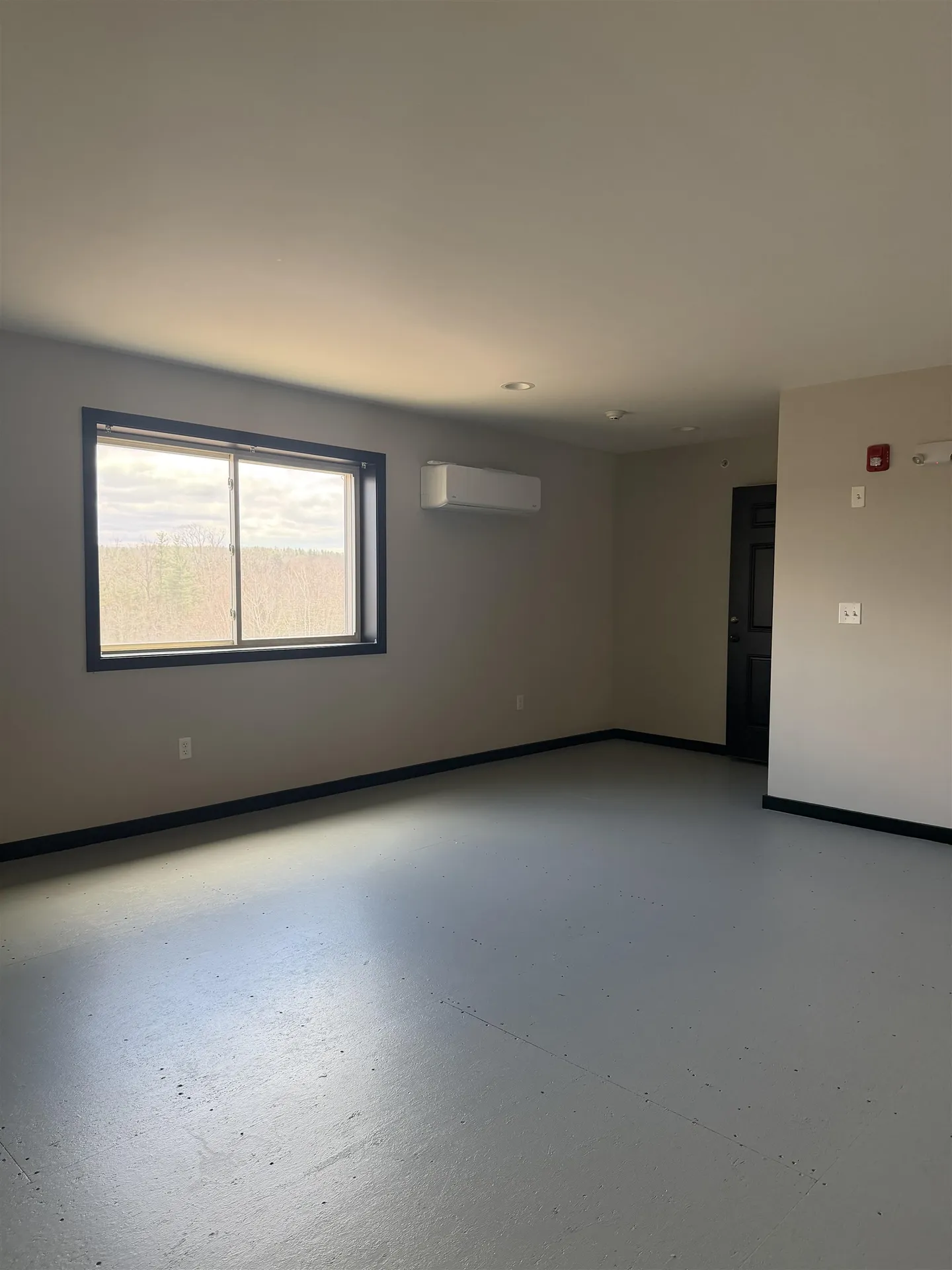 9 Bobcat Way Sandown NH 03073