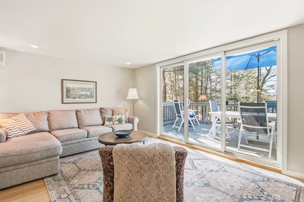 19 Wawbeek Road Tuftonboro NH 03816
