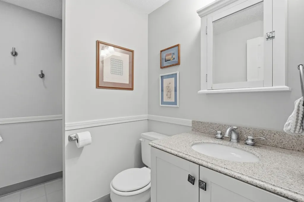 19 Wawbeek Road Tuftonboro NH 03816