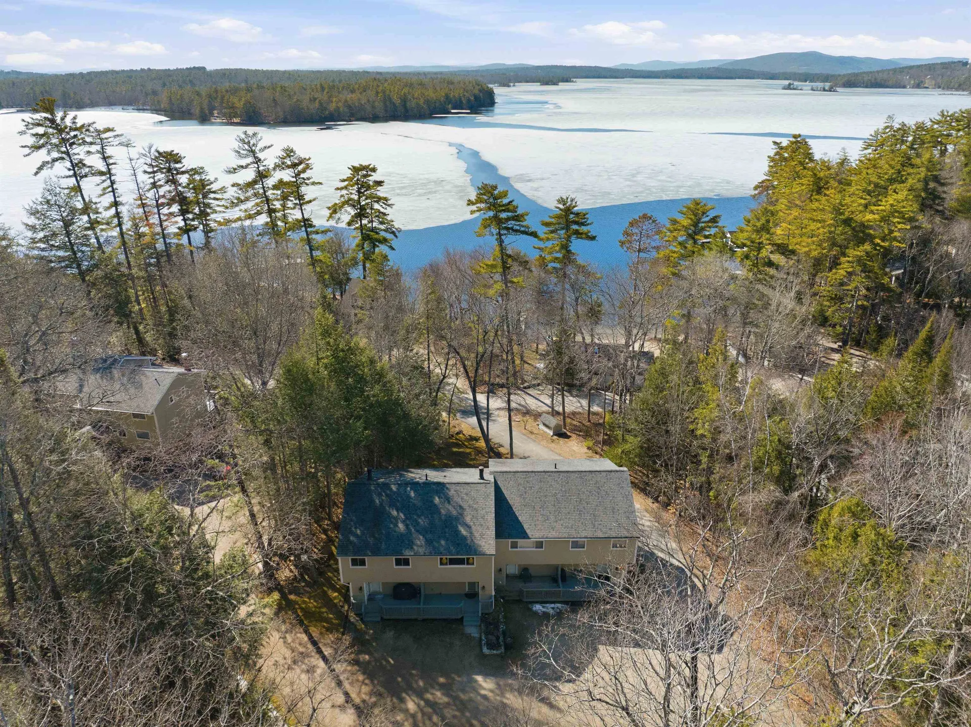 19 Wawbeek Road Tuftonboro NH 03816