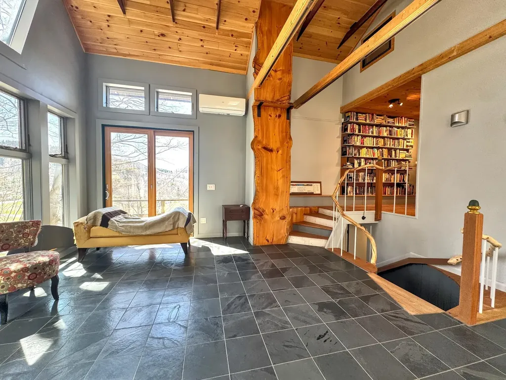 2603 North Pownal Road Pownal VT 05261-0102