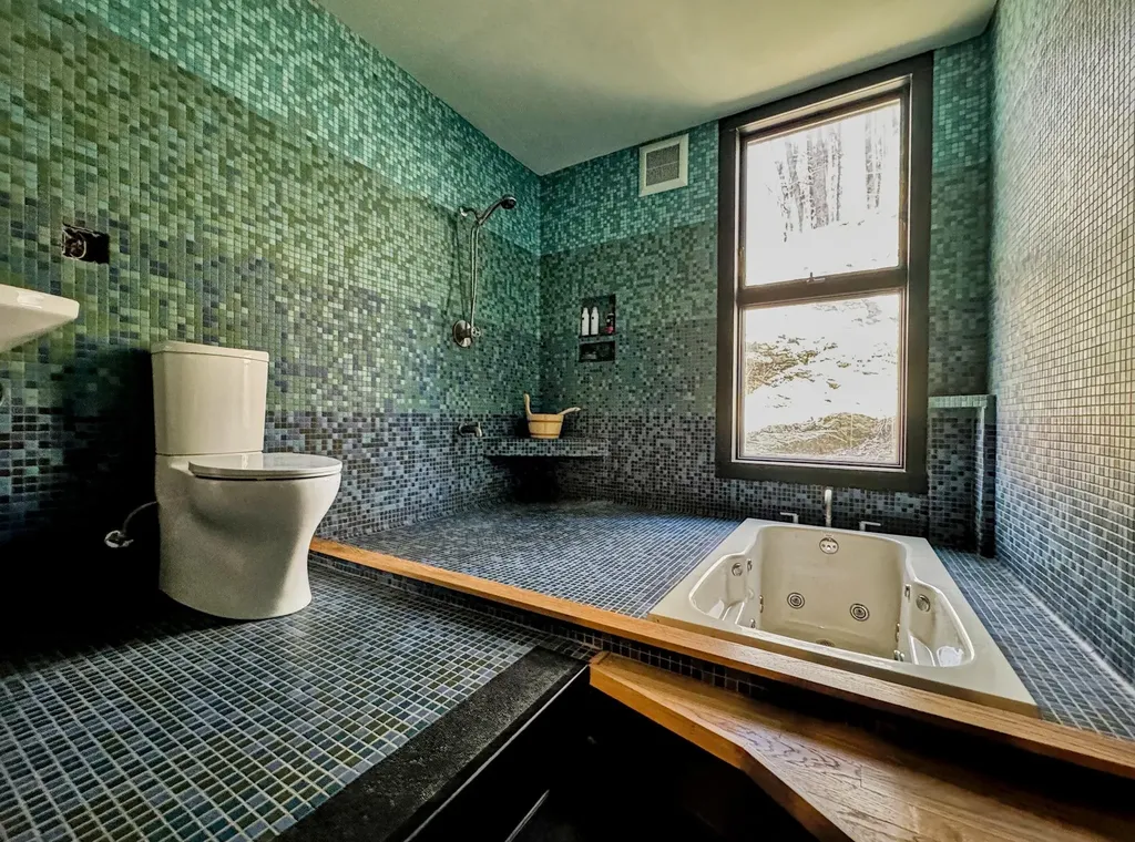 2603 North Pownal Road Pownal VT 05261-0102