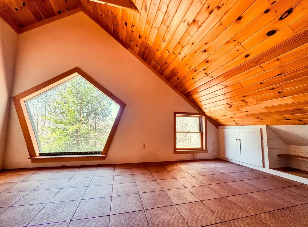 2603 North Pownal Road Pownal VT 05261-0102