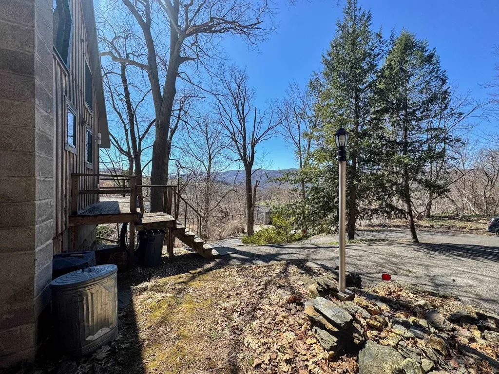 2603 North Pownal Road Pownal VT 05261-0102
