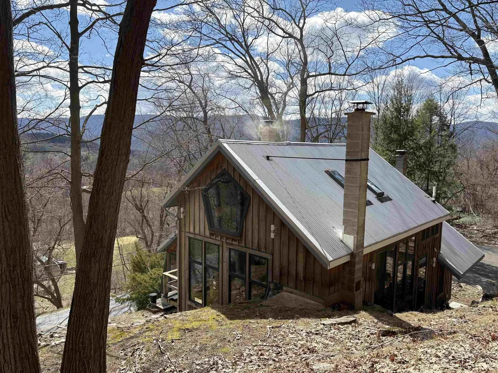 2603 North Pownal Road Pownal VT 05261-0102