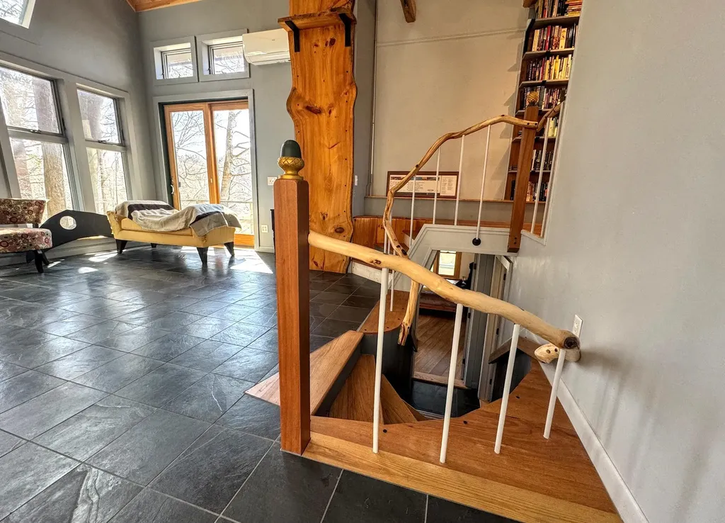 2603 North Pownal Road Pownal VT 05261-0102