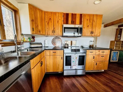 2603 North Pownal Road Pownal VT 05261-0102