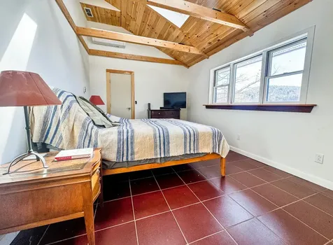 2603 North Pownal Road Pownal VT 05261-0102