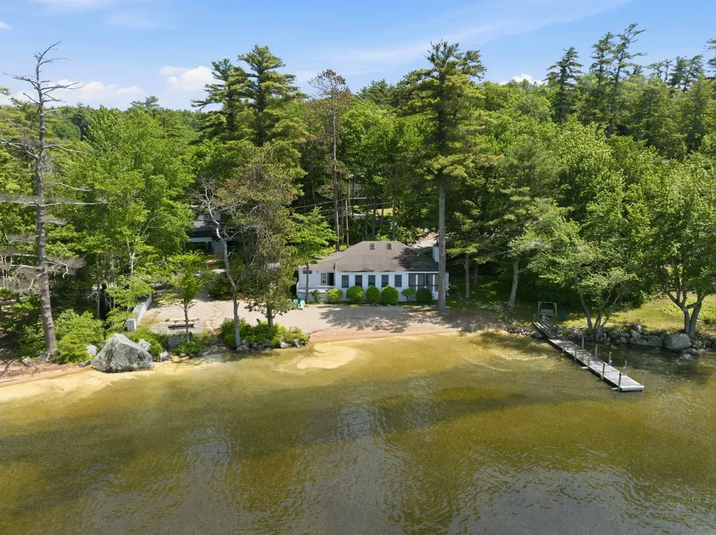 19 Wawbeek Road Tuftonboro NH 03816