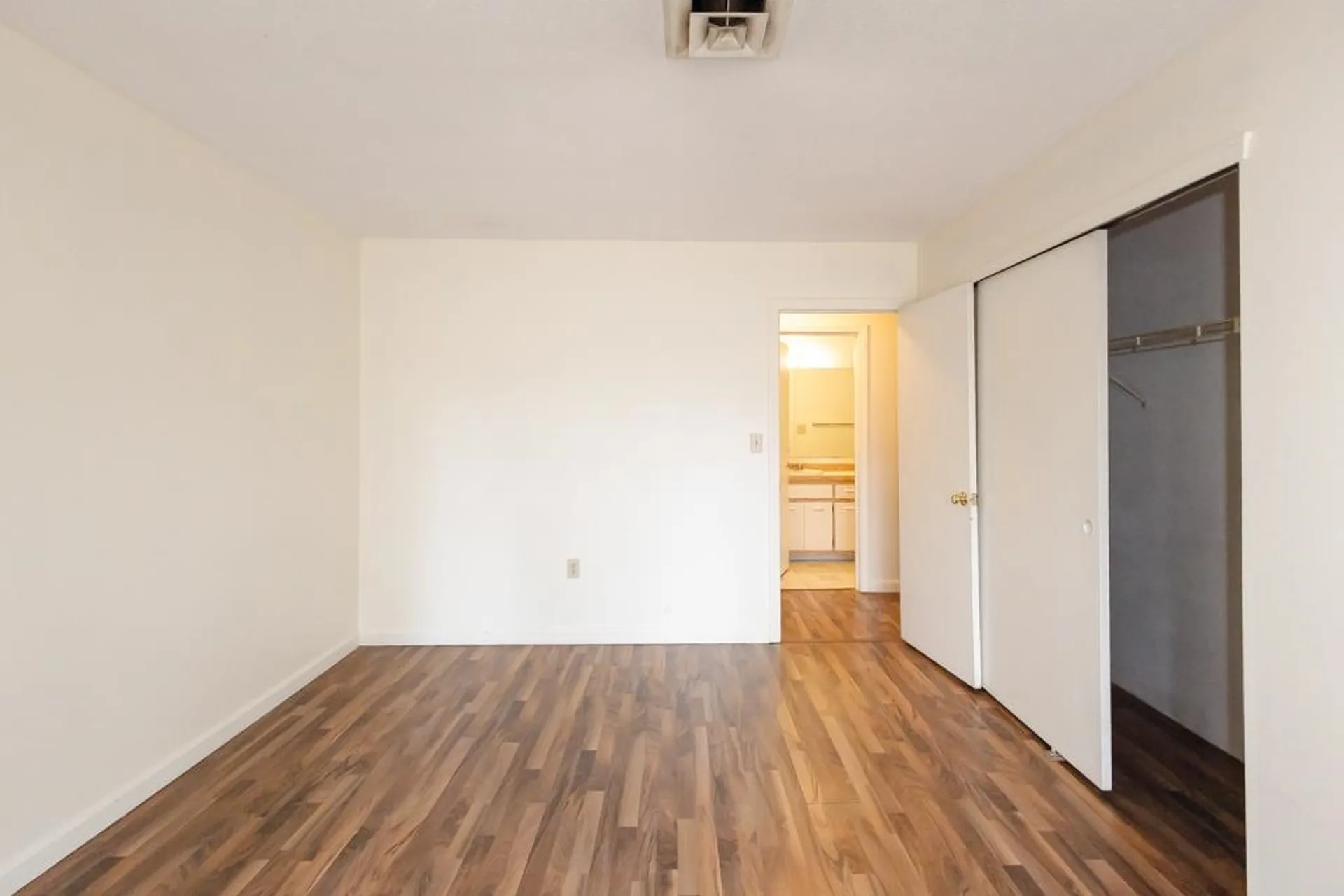 9 Blackstone Drive Nashua NH 03063