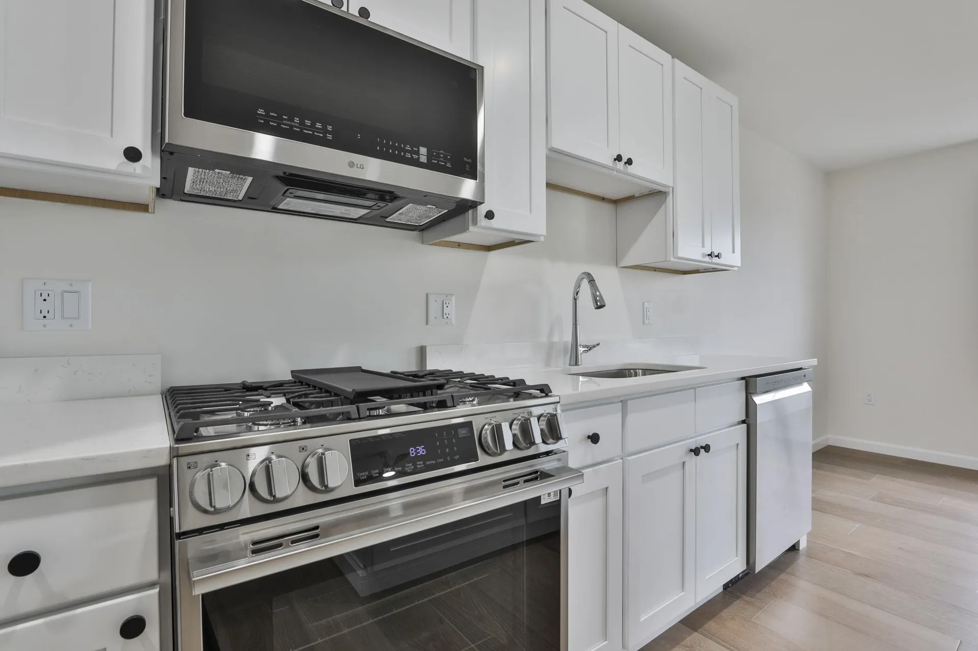 73 Crestview Way Raymond NH 03077