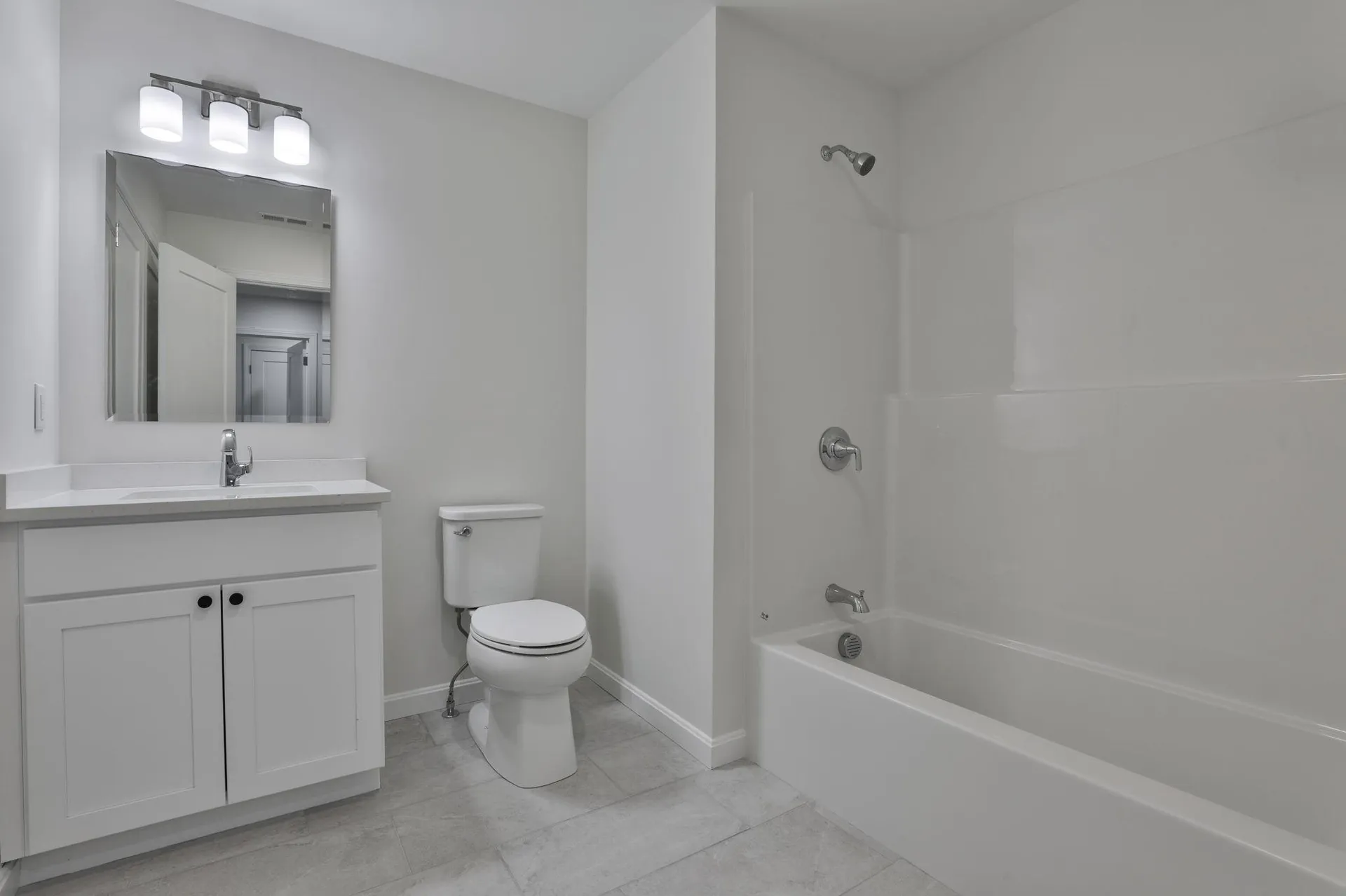 73 Crestview Way Raymond NH 03077