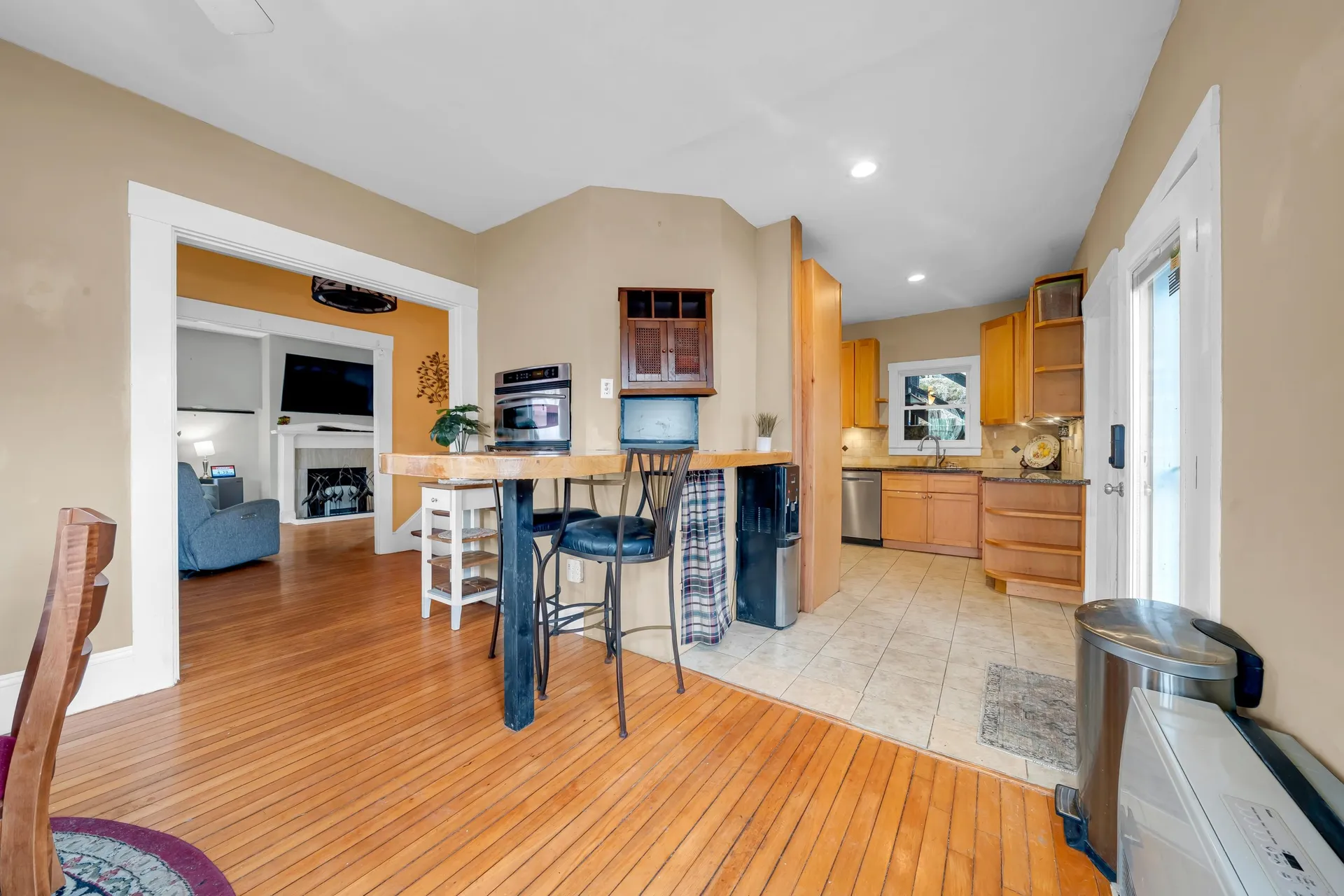 7 Moulton Street Raymond NH 03077