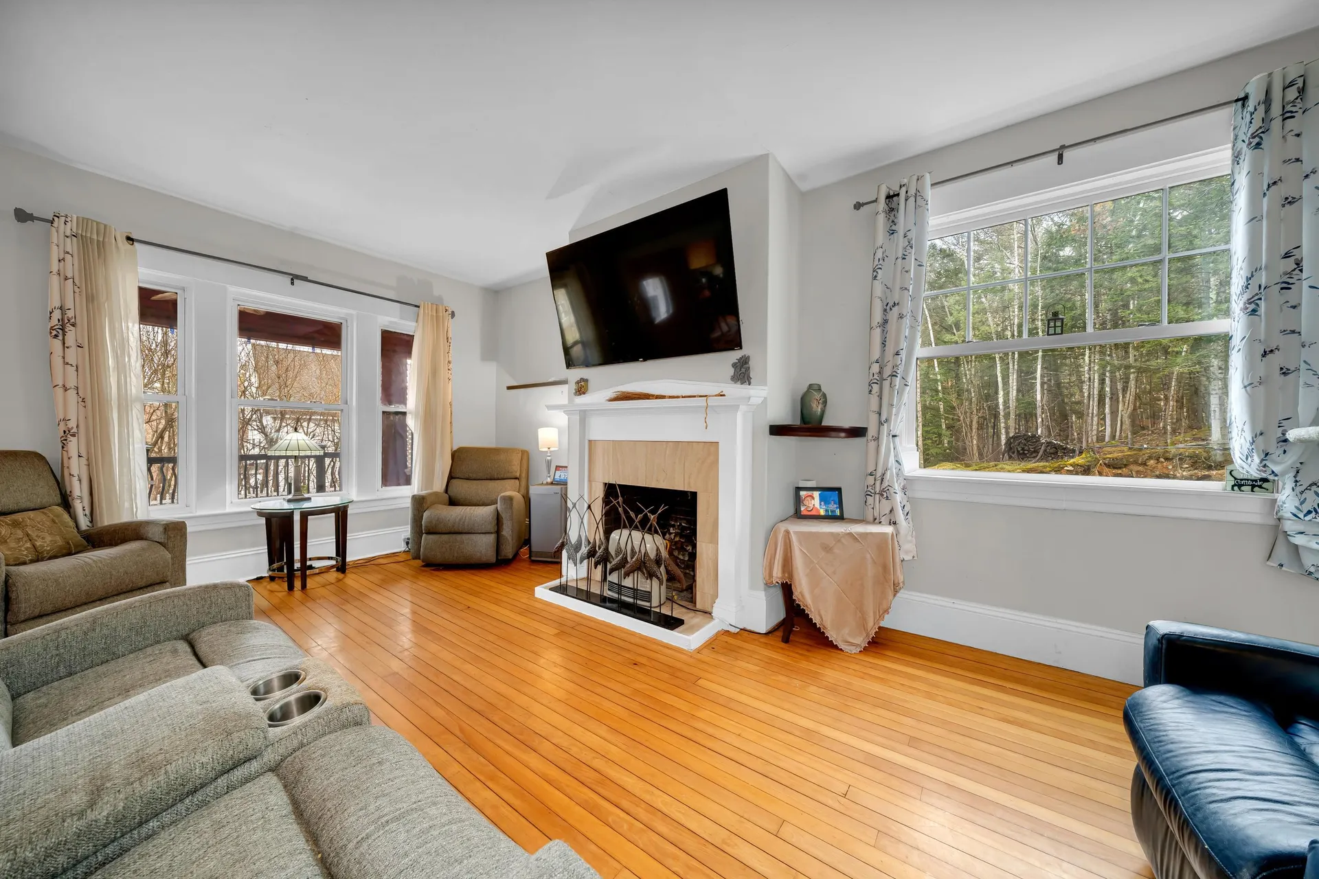 7 Moulton Street Raymond NH 03077