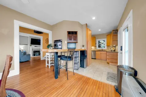 7 Moulton Street Raymond NH 03077