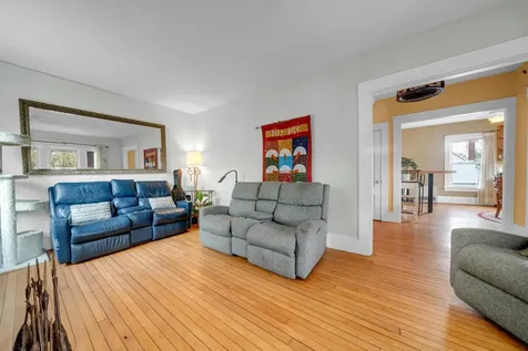 7 Moulton Street Raymond NH 03077