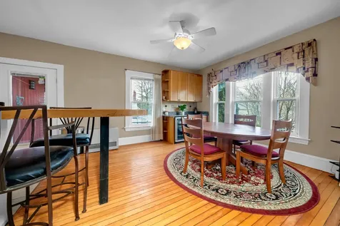 7 Moulton Street Raymond NH 03077