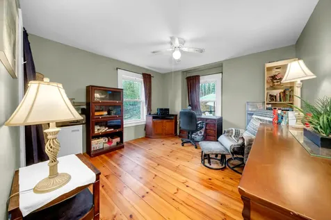 7 Moulton Street Raymond NH 03077