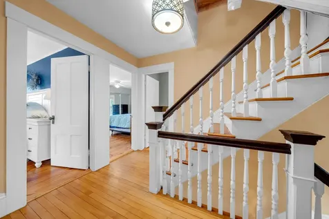 7 Moulton Street Raymond NH 03077