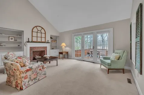 56 Peninsula Drive Stratham NH 03885
