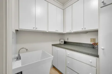 56 Peninsula Drive Stratham NH 03885