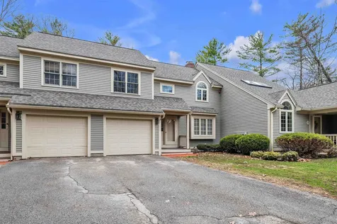 56 Peninsula Drive Stratham NH 03885