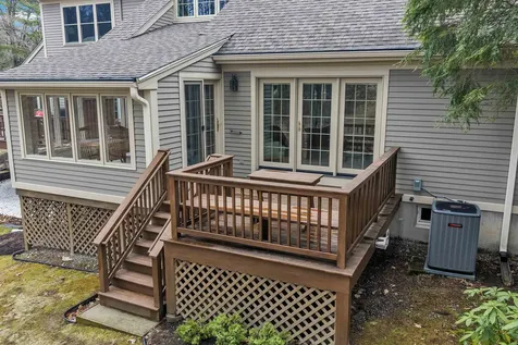 56 Peninsula Drive Stratham NH 03885