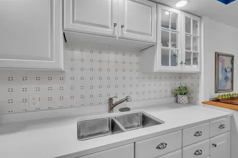 56 Peninsula Drive Stratham NH 03885