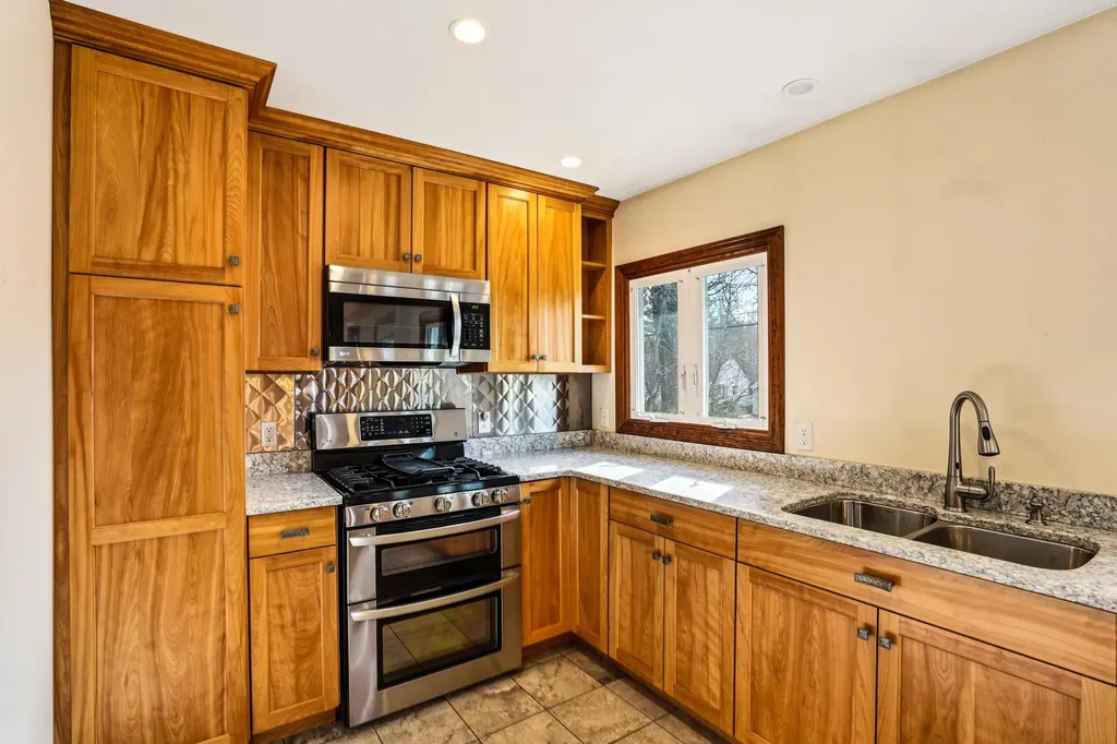 190 Buck Street Pembroke NH 03275