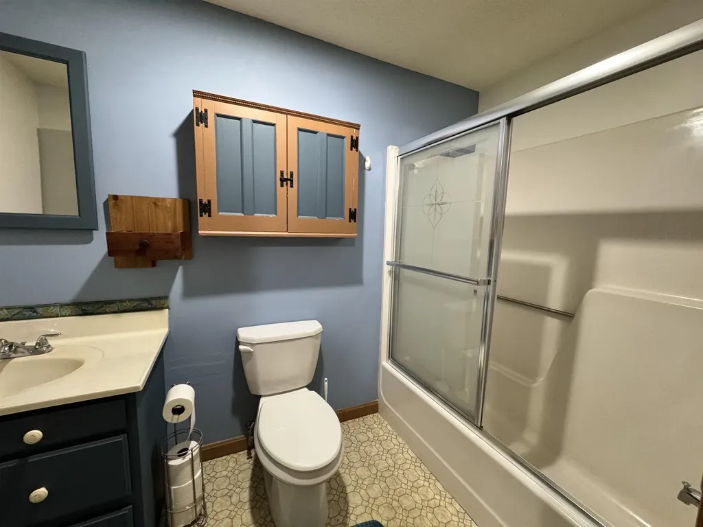 43 Nottingham Circle Lebanon NH 03766
