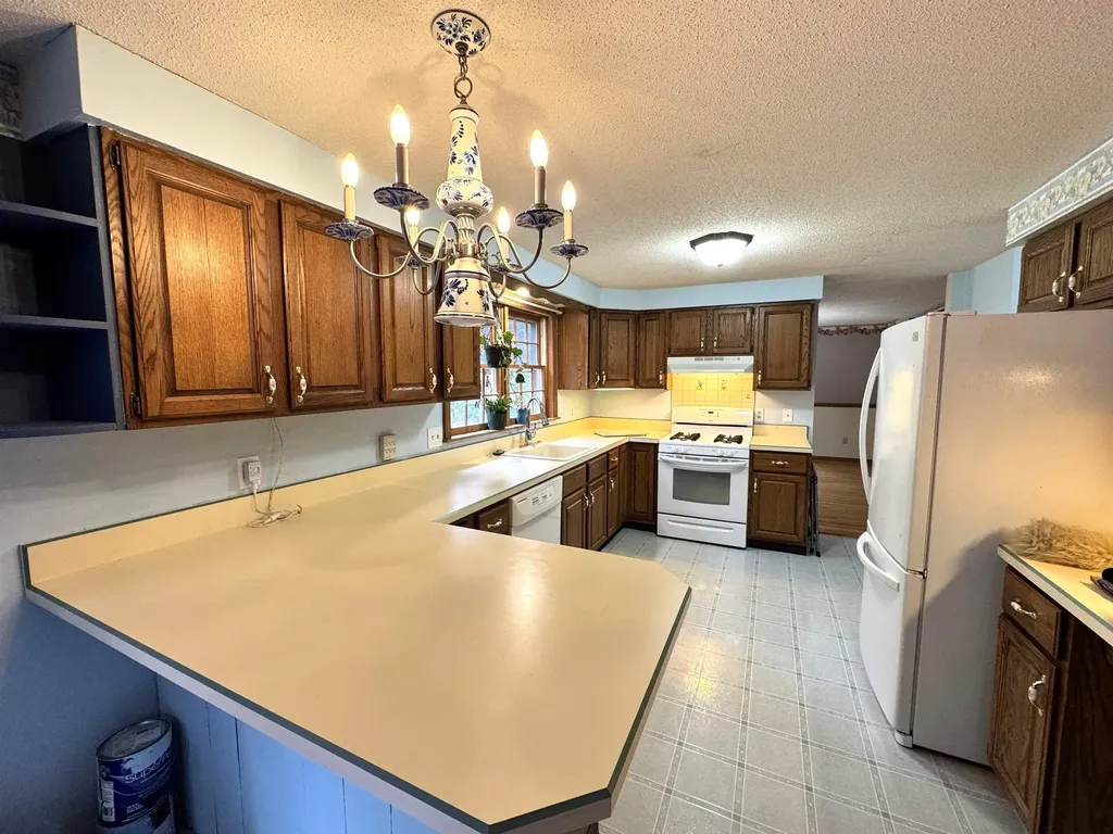 43 Nottingham Circle Lebanon NH 03766