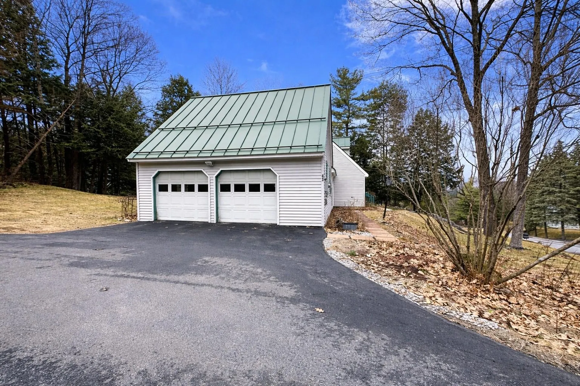 43 Nottingham Circle Lebanon NH 03766