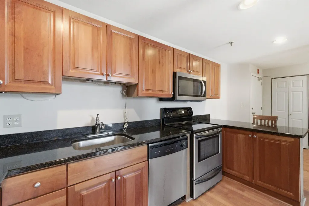 335 Cypress Street Manchester NH 03103