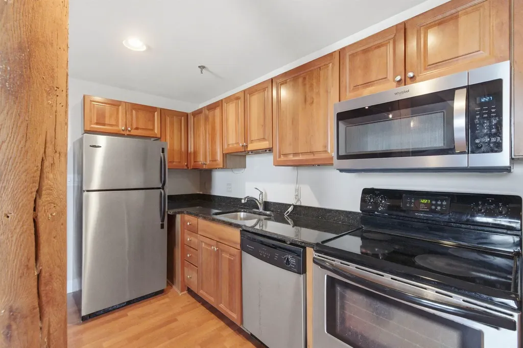 335 Cypress Street Manchester NH 03103