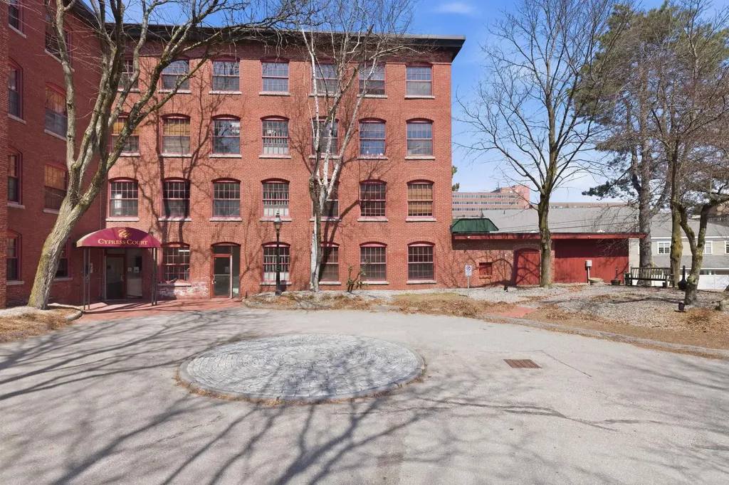 335 Cypress Street Manchester NH 03103