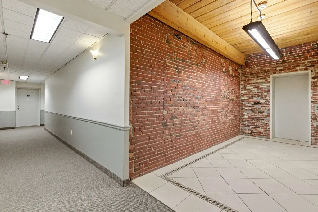 335 Cypress Street Manchester NH 03103