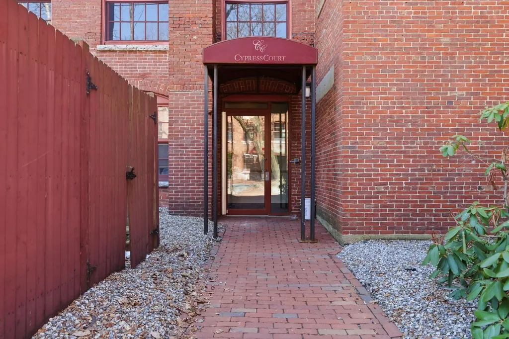 335 Cypress Street Manchester NH 03103