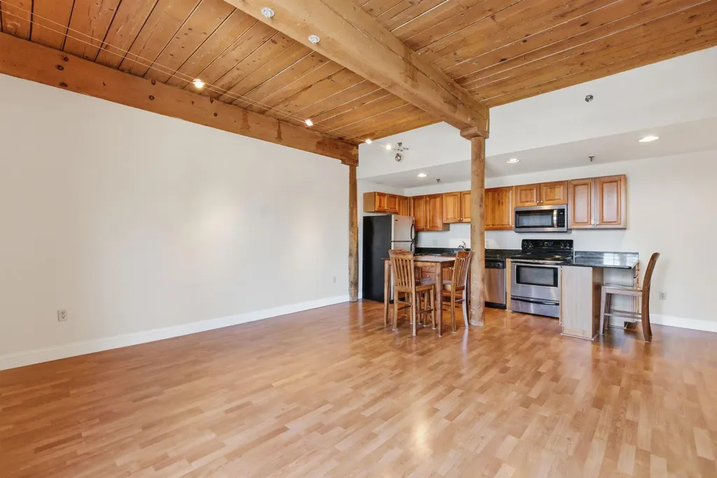 335 Cypress Street Manchester NH 03103