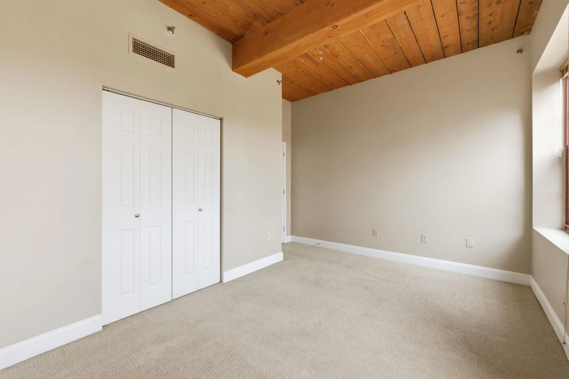 335 Cypress Street Manchester NH 03103