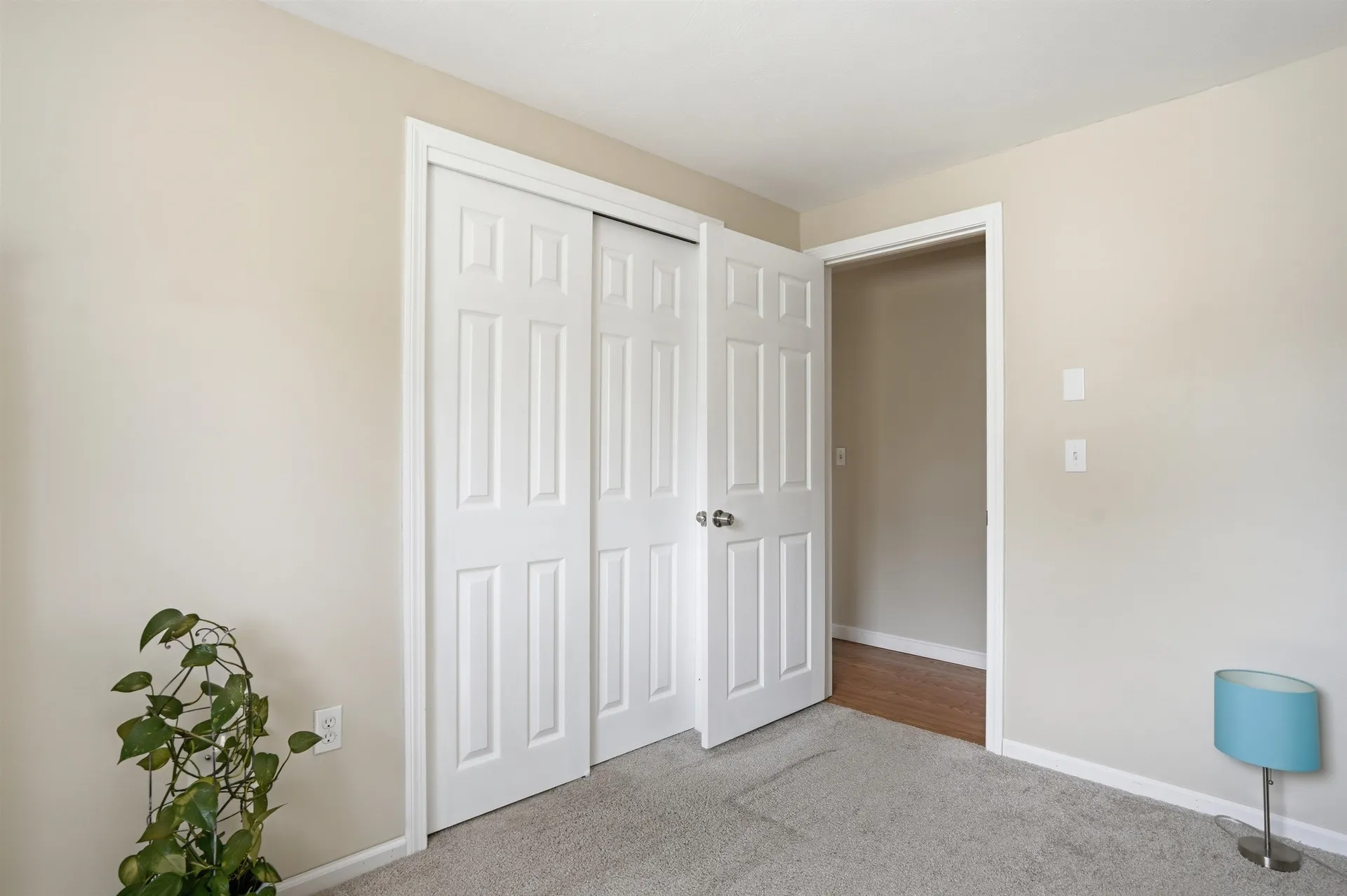 11 Olympia Circle Nashua NH 03062