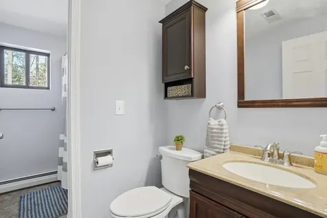11 Olympia Circle Nashua NH 03062