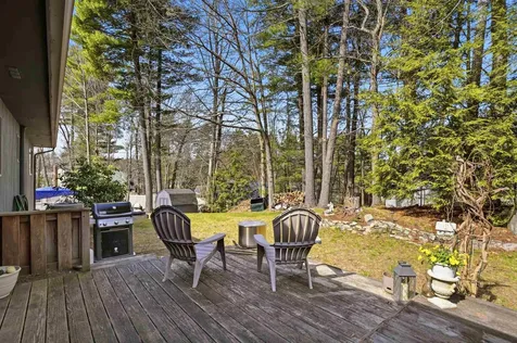 11 Olympia Circle Nashua NH 03062