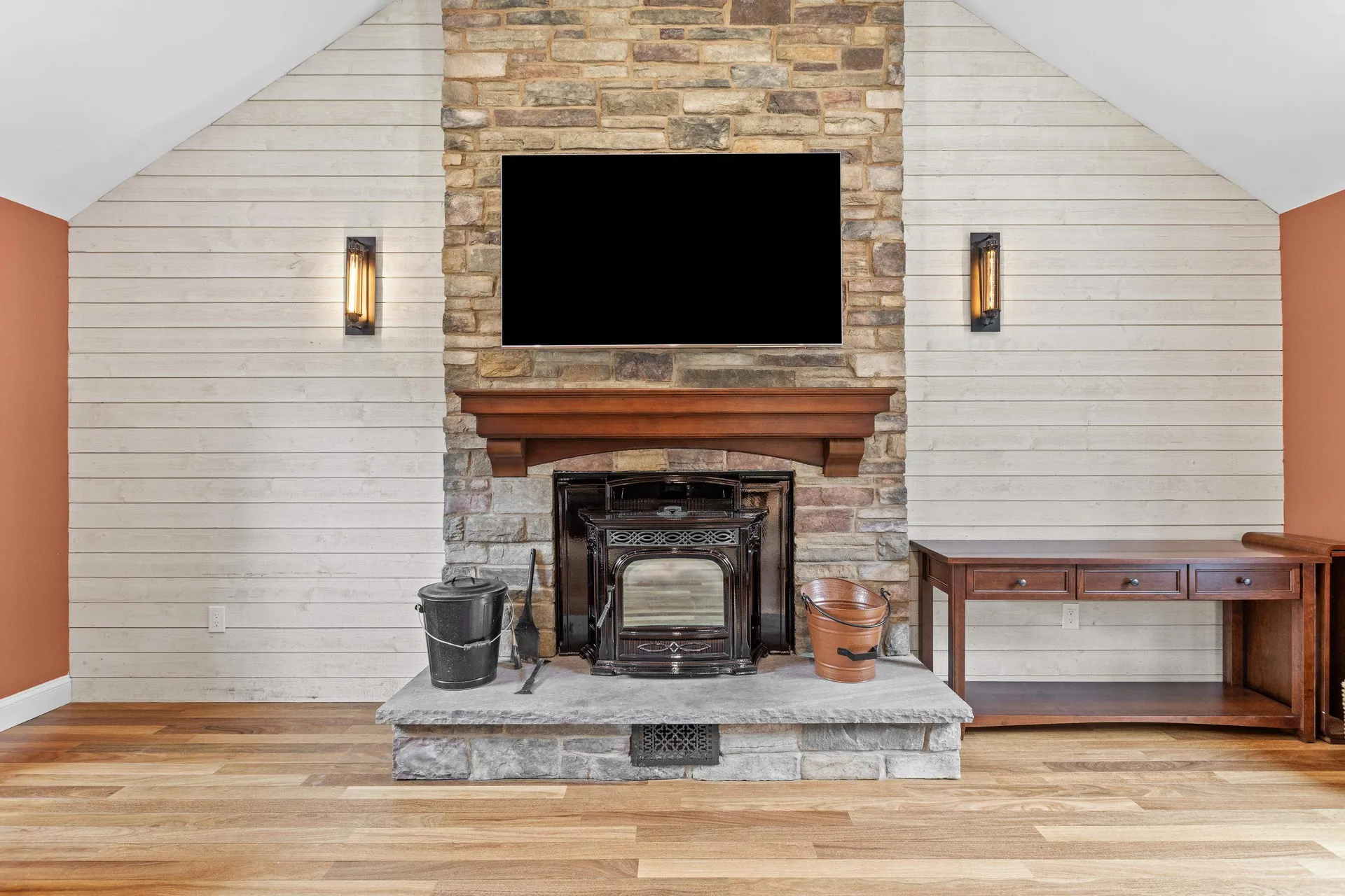 13 Newstead Street Litchfield NH 03052