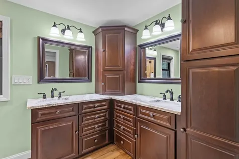 13 Newstead Street Litchfield NH 03052