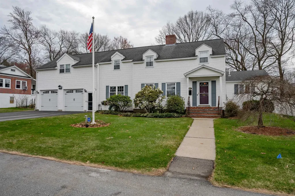 29 Dickerman Street Nashua NH 03060