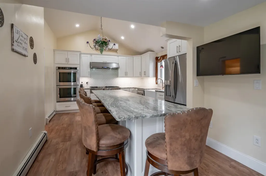 29 Dickerman Street Nashua NH 03060