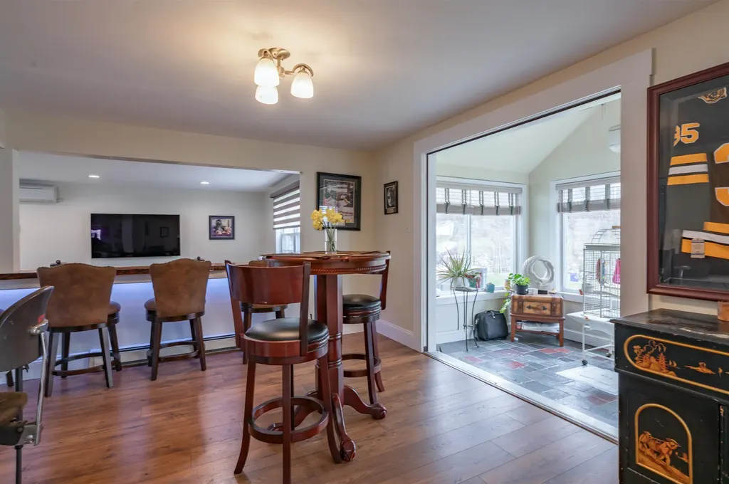 29 Dickerman Street Nashua NH 03060