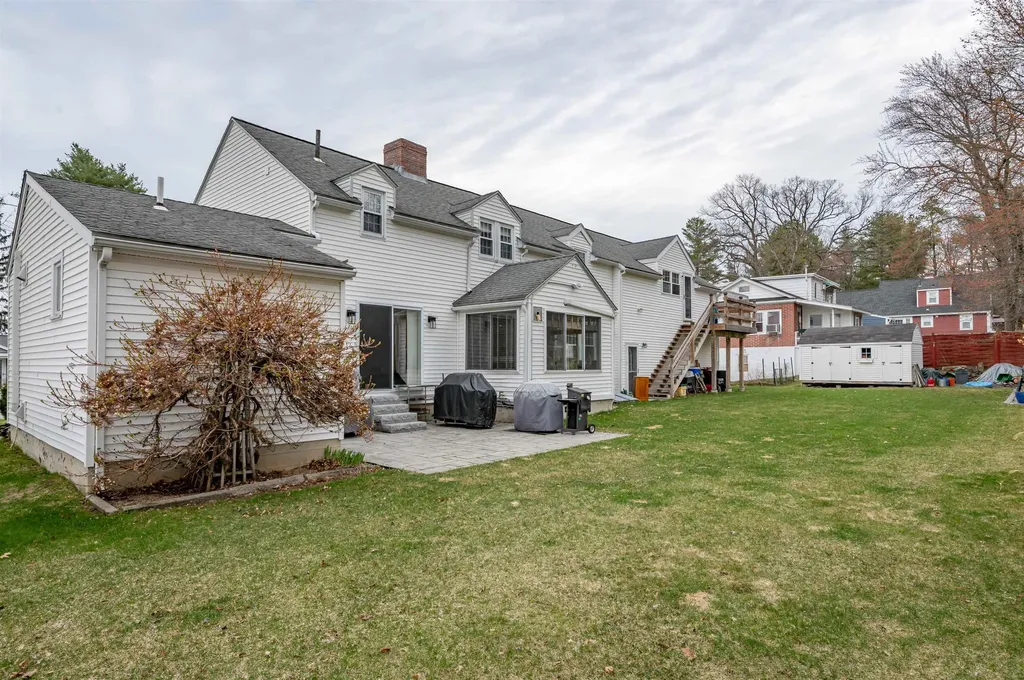 29 Dickerman Street Nashua NH 03060