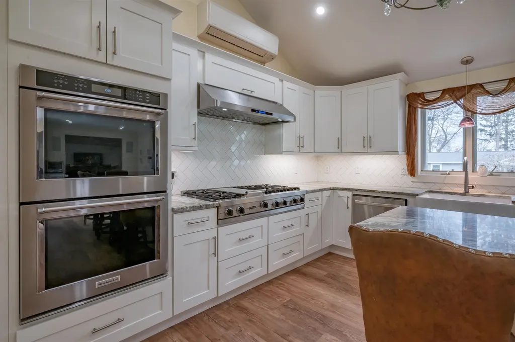 29 Dickerman Street Nashua NH 03060