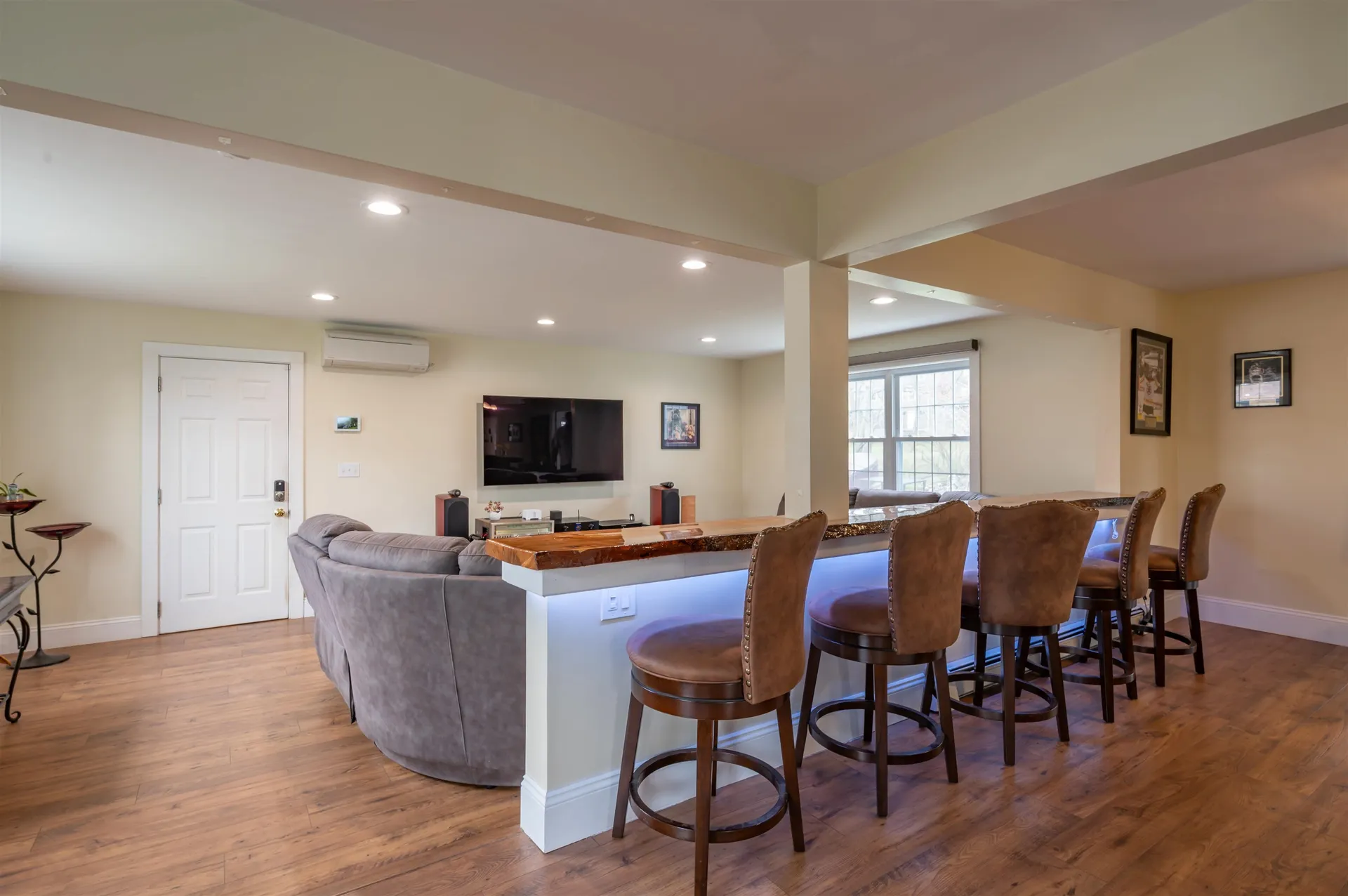 29 Dickerman Street Nashua NH 03060